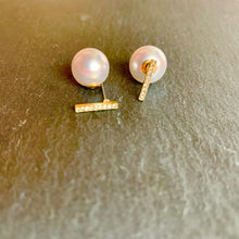 画像をギャラリービューアに読み込む, ラインストーンバーとパールキャッチのピアス チタンポスト p-141