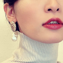 画像をギャラリービューアに読み込む, バロックパールビーズとゴールドのピアス p-144