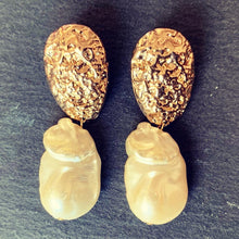 画像をギャラリービューアに読み込む, バロックパールビーズとゴールドのピアス p-144