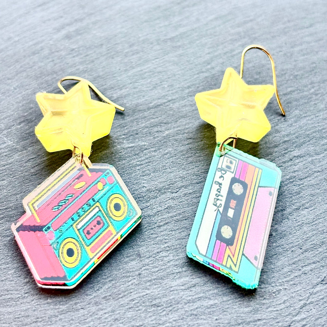 ラジカセ＆カセットピアス　p-254