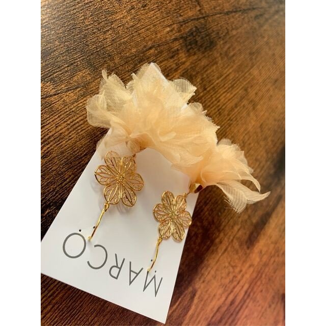 完売品✳︎TOGA PULLA タッセルピアス　ベージュ ビーズタッセルピアス(ベージュ) - MAYU2019'S GALLERY | minne